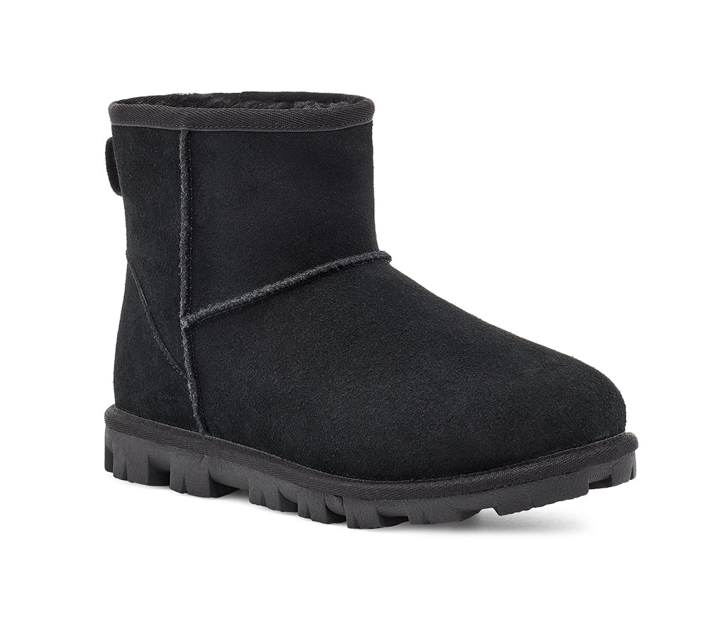 UGG® UGG Boots Essential Mini UGG
