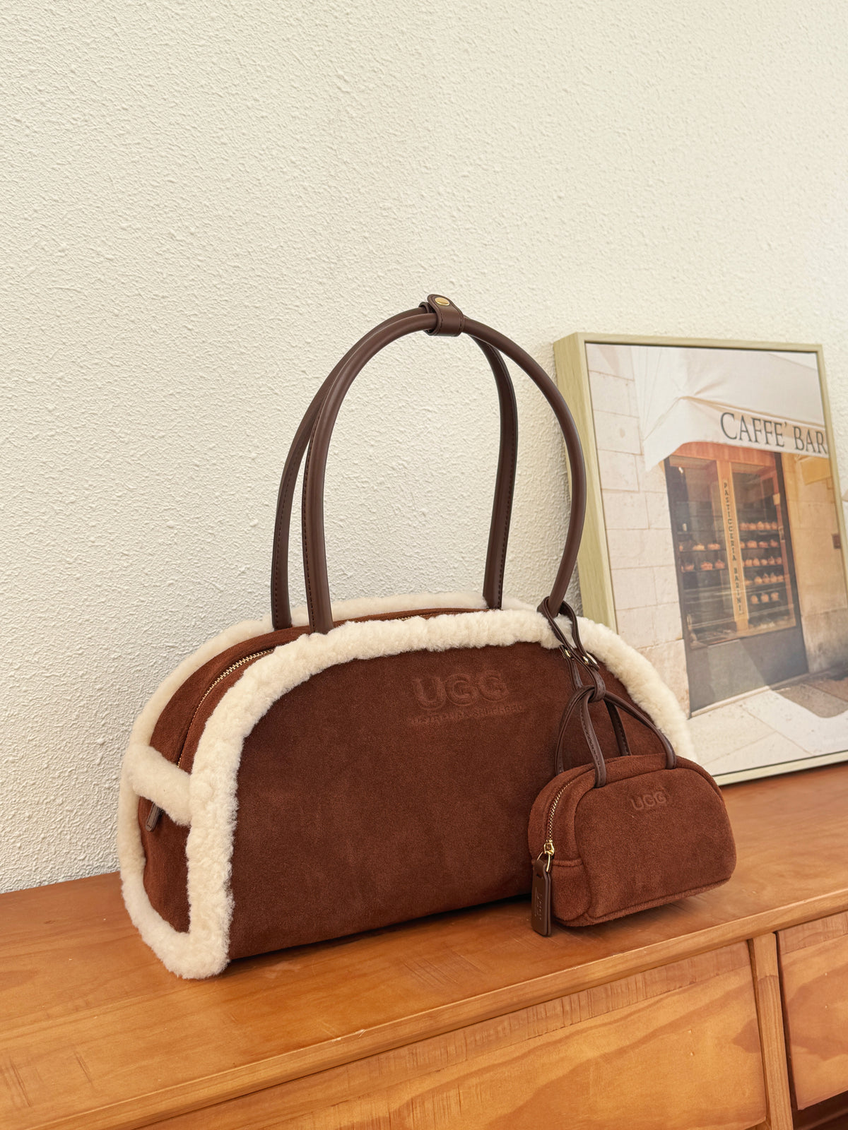 AUSTRALIAN SHEPHERD® Barrel Bag Snowbelle