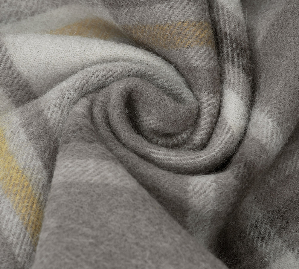 AUSTRALIAN SHEPHERD® 100% Wool Check Snovia Scarf UGG AUSTRALIAN SHEPHERD