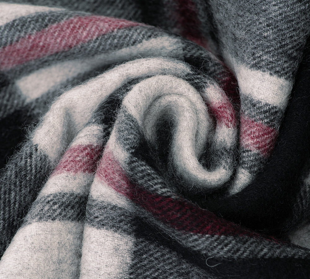 AUSTRALIAN SHEPHERD® 100% Wool Check Snovia Scarf UGG AUSTRALIAN SHEPHERD