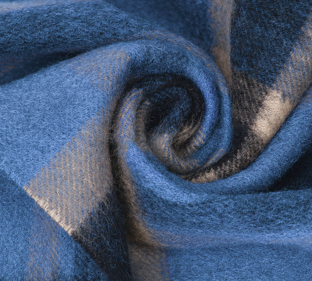 AUSTRALIAN SHEPHERD® 100% Wool Check Solara Scarf UGG AUSTRALIAN SHEPHERD