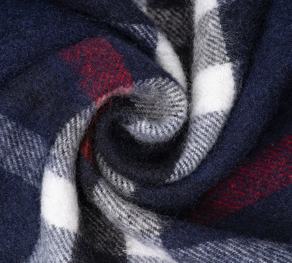 AUSTRALIAN SHEPHERD® 100% Wool Check Solara Scarf UGG AUSTRALIAN SHEPHERD