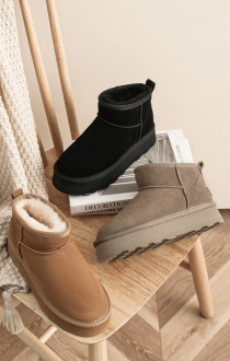 Do uggs discount run wide