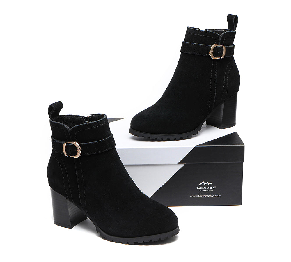 GenesinlifeShops Italy - Best Black Friday Shoe You Need to Know - White  'Kinsey' glossy heeled ankle boots Jimmy Choo